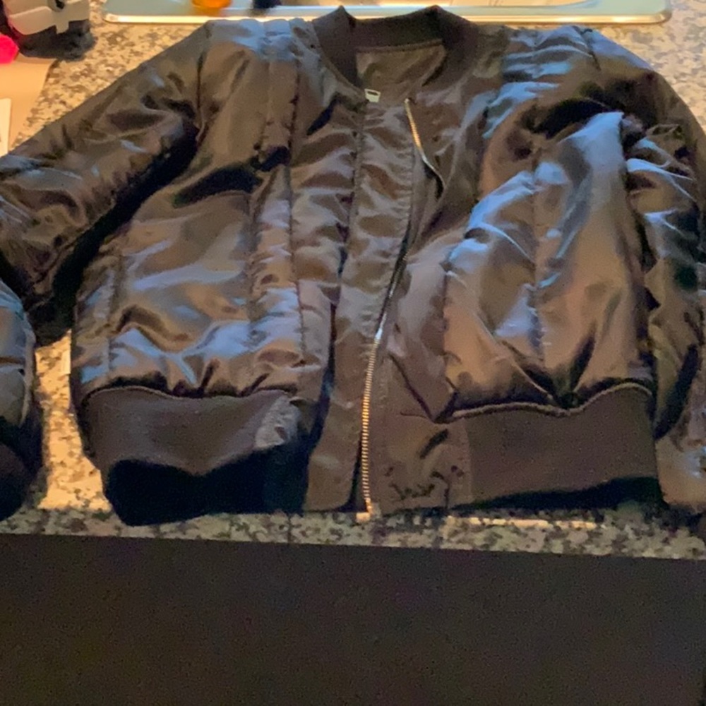 Women’s black bomber jacket - Picture 4 of 8